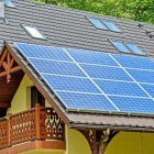 Thuis zelf zonne-energie opwekken en gebruiken